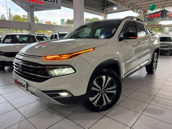 FIAT TORO 2.0 16V TURBO DIESEL VOLCANO 4WD AT9 FIAT TORO 2.0 16V TURBO DIESEL VOLCANO 4WD AT9